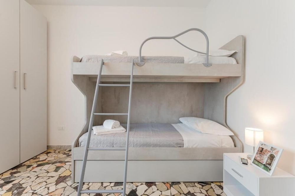 Elisa Flat - 15 min from Venice & Wi-Fi