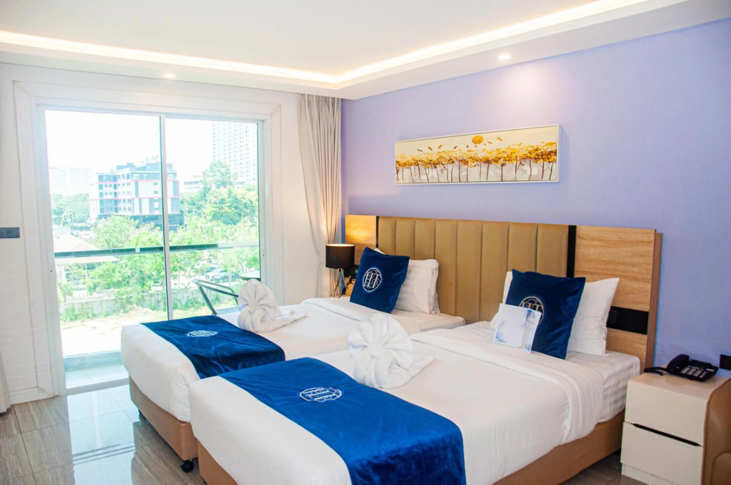HT9 Hotel