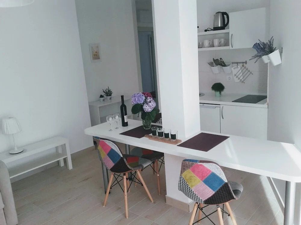 Guest House Djonovic