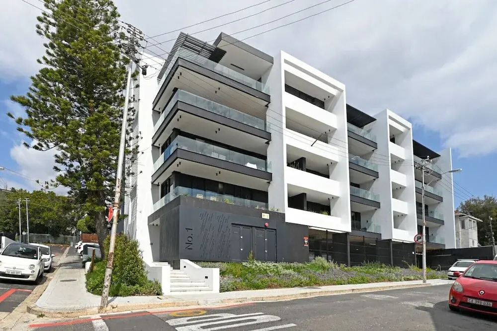 2 Bedroom Heart of Sea Point The Avant
