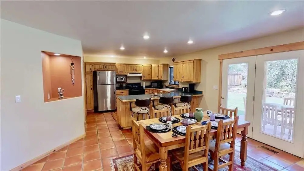 Arena Roja ~ 2279 - 4 Br Home