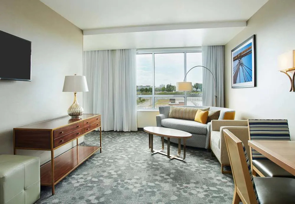 Courtyard Erie Bayfront