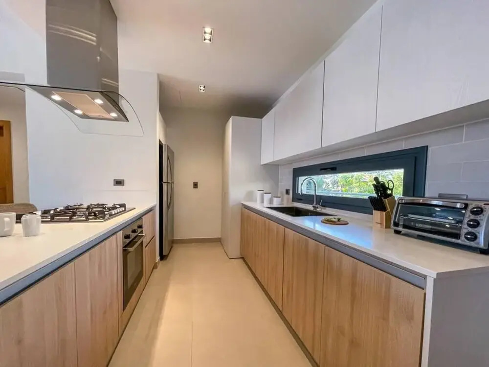 Incredibly Beautiful Condo Just Steps to the Beach