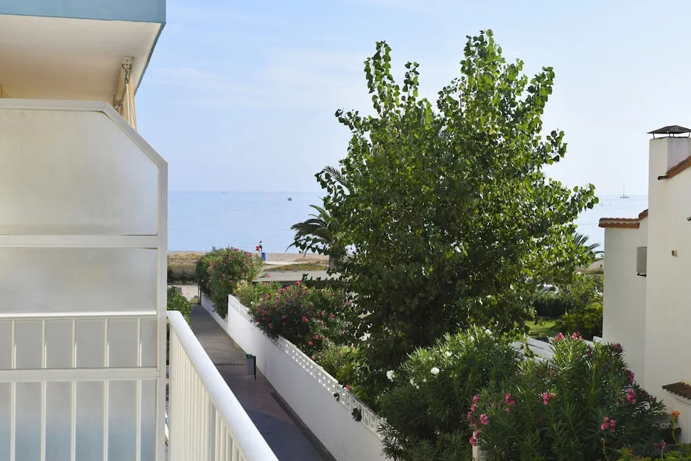 Ap2133 in Denia With 2 Bedrooms and 1 Bathrooms