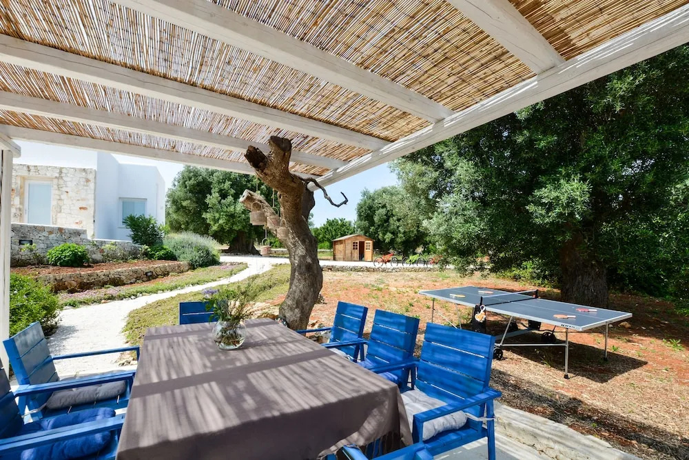 Villa Butterfly by Raro Villas