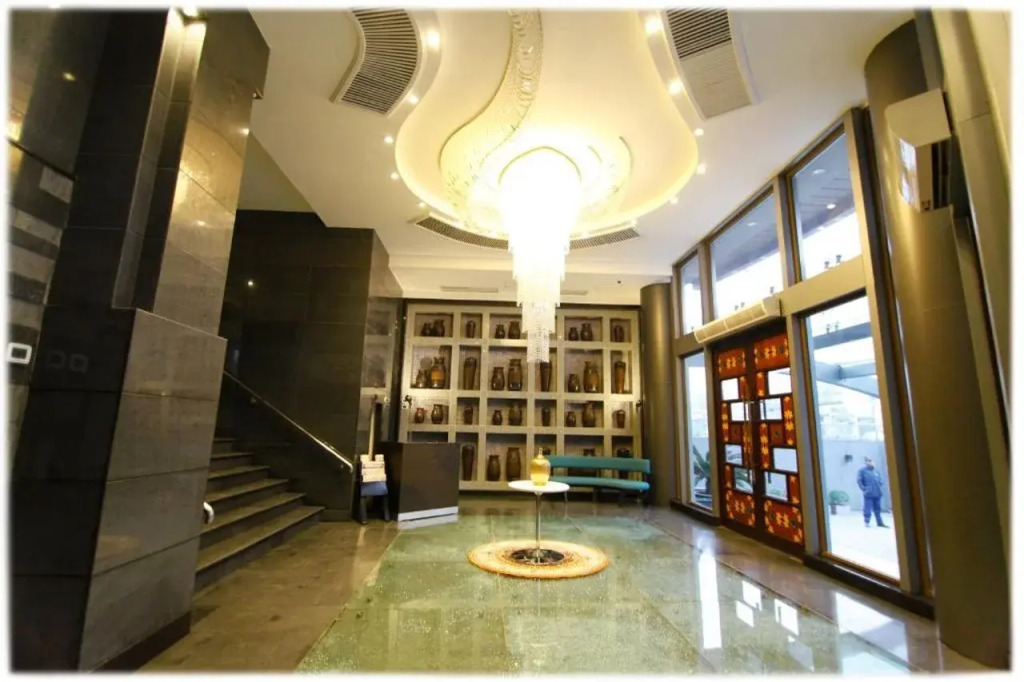 HOTEL dGATES