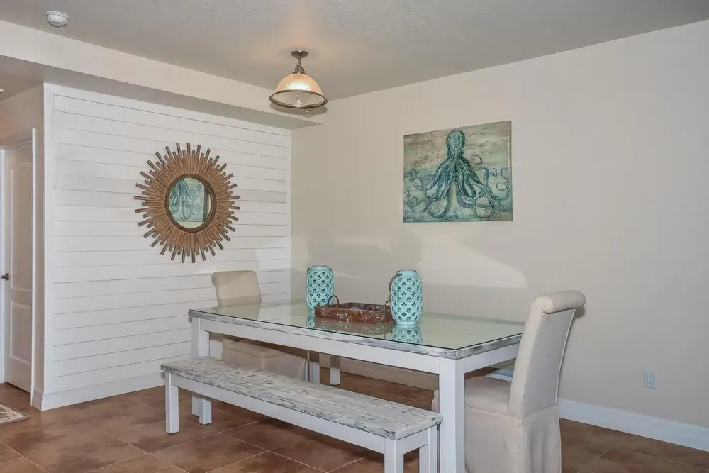 Large Corner Unit at Ocean Walk With Sneak Peak of the Ocean Ow20-501
