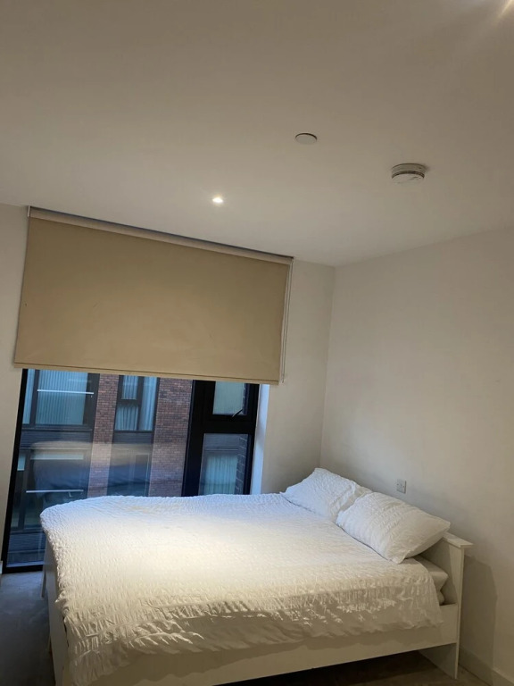 Immaculate 1-bed Condo in Royal Wharf London
