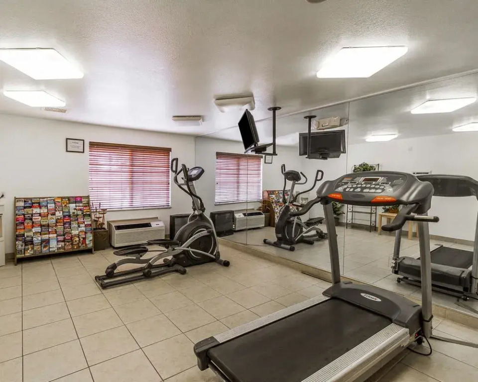 Quality Inn & Suites at Metro Center