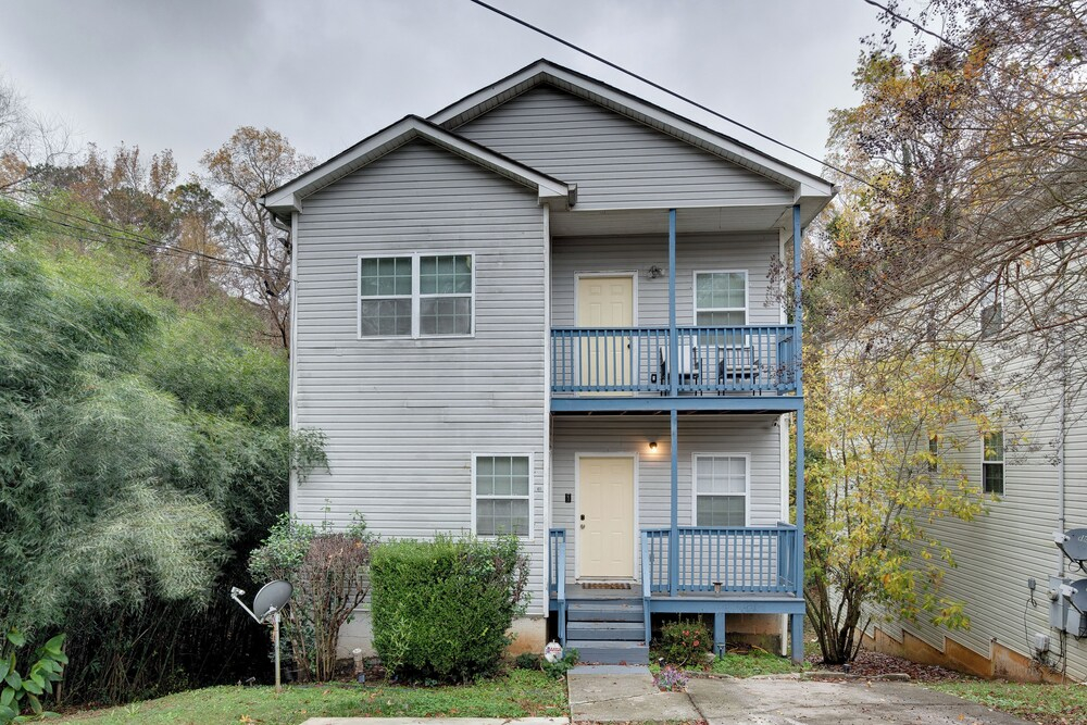 Idyllic Atlanta Apartment: 6 Mi to Airport