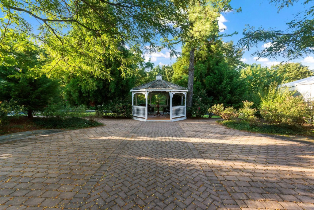 Exton Hotel and Conference Center