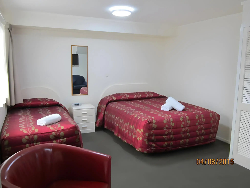 755 Regal Court Motel