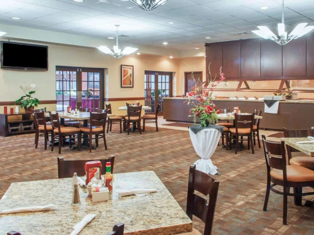 The Clarion Inn Elk City
