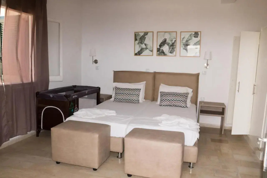 Stavros Beach Hotel