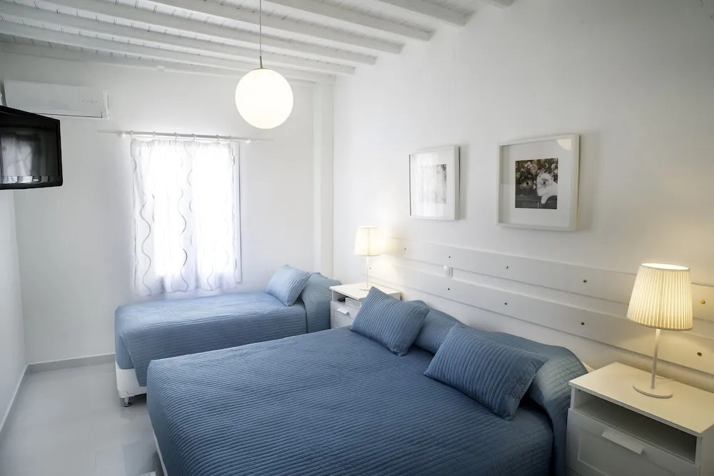 Chora House