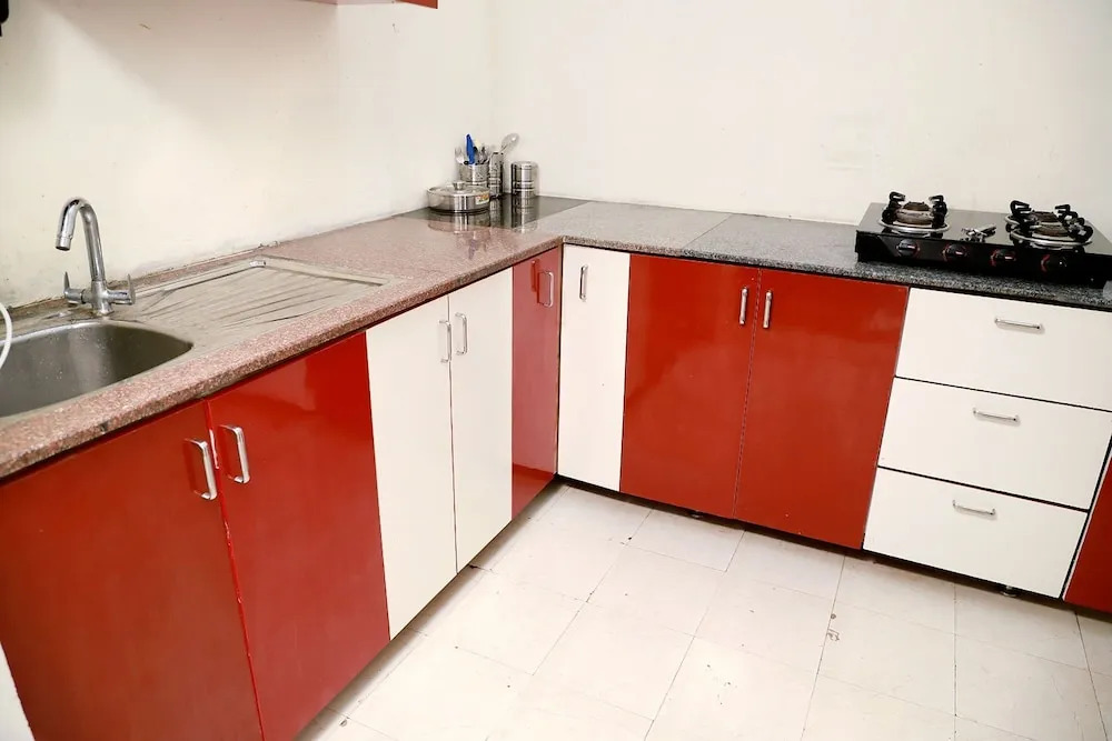 Greenleaf Apartment And Suites, Chittaranjan Park