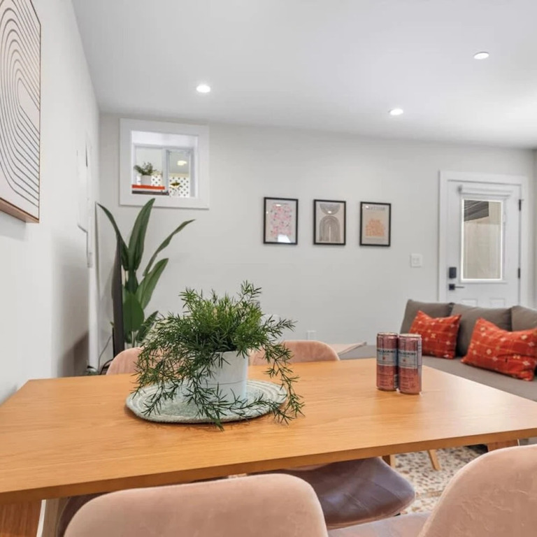 Central 2 br City Sanctuary Commuter friendly
