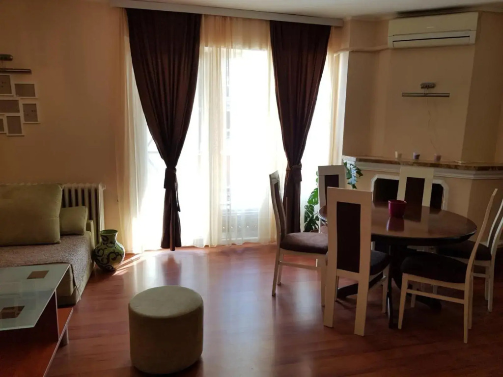 Petrov Apartment in Downtown - City Center 70m2