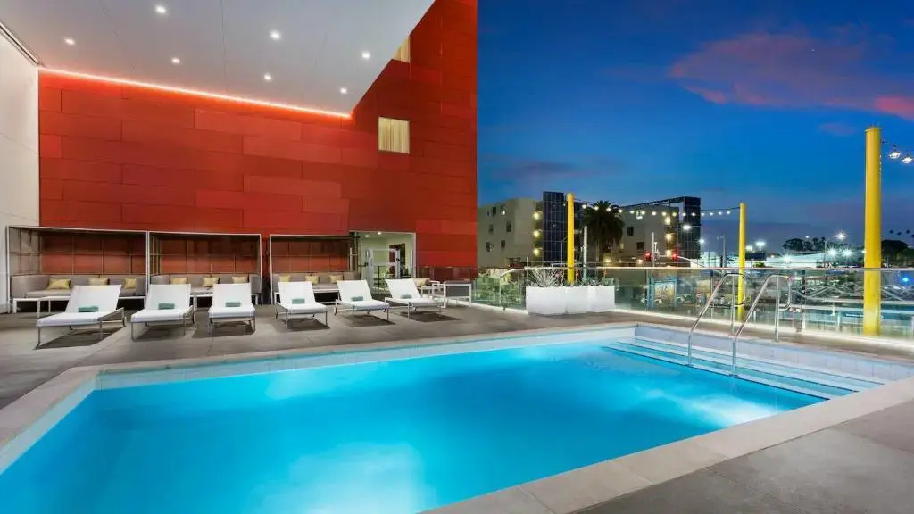Courtyard by Marriott Santa Monica