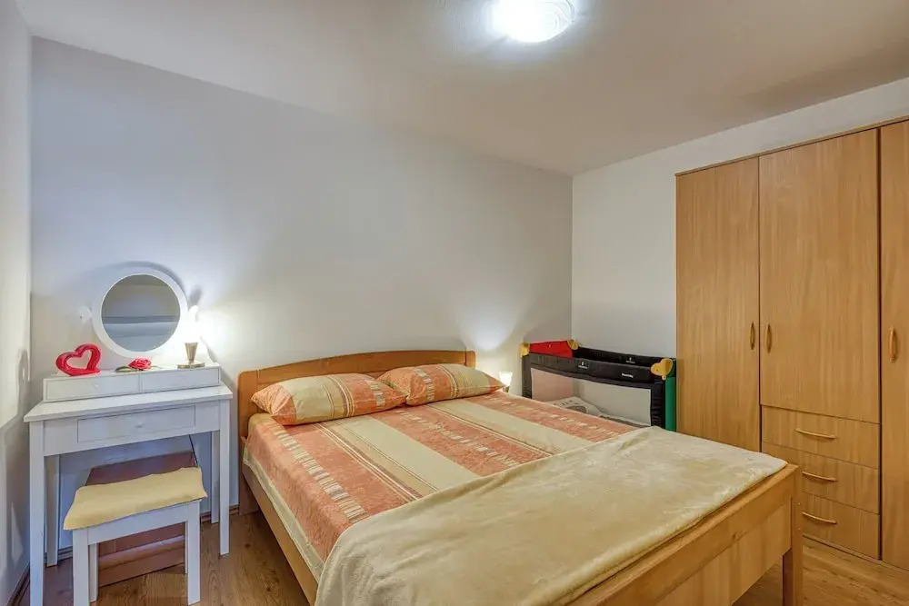 Apartments Jakara