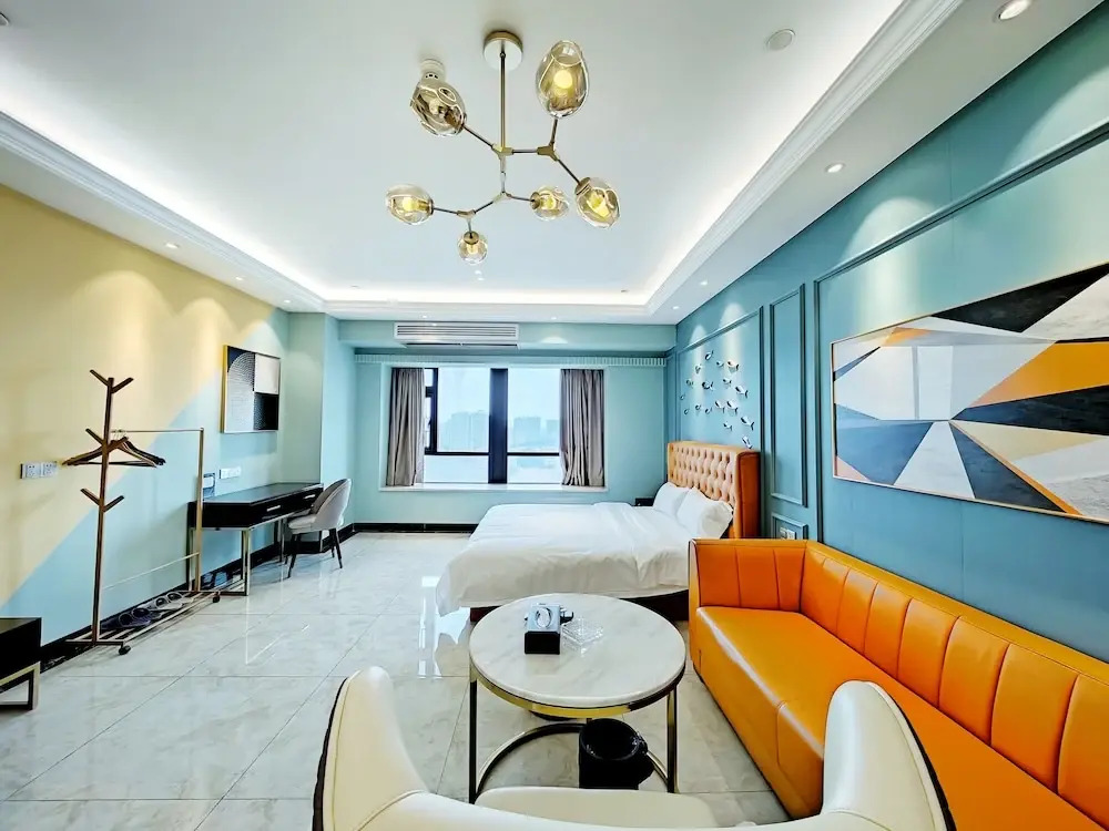 ROOMME Hotel Guangzhou Changlong South Village Wanbo CBD