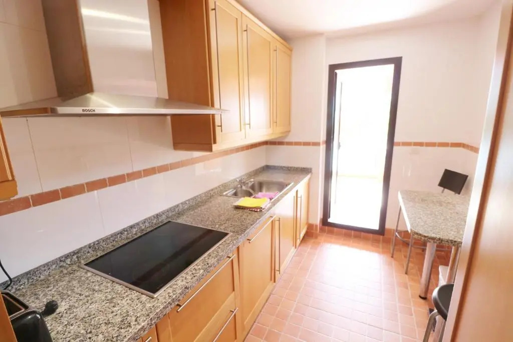 Salinas. Apartment for 4. Terrace/Parking/Pools/Gym/4mins beach
