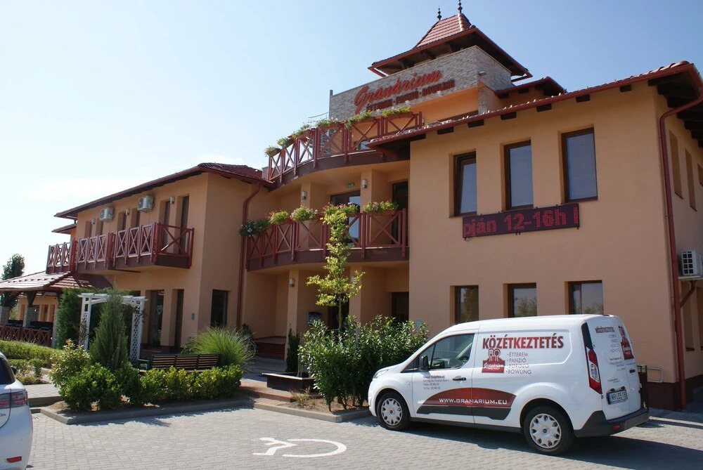 Granárium Központ