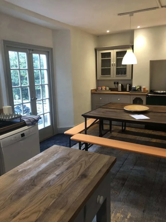 Higgihaus at Hampton Whole House 6 Bed