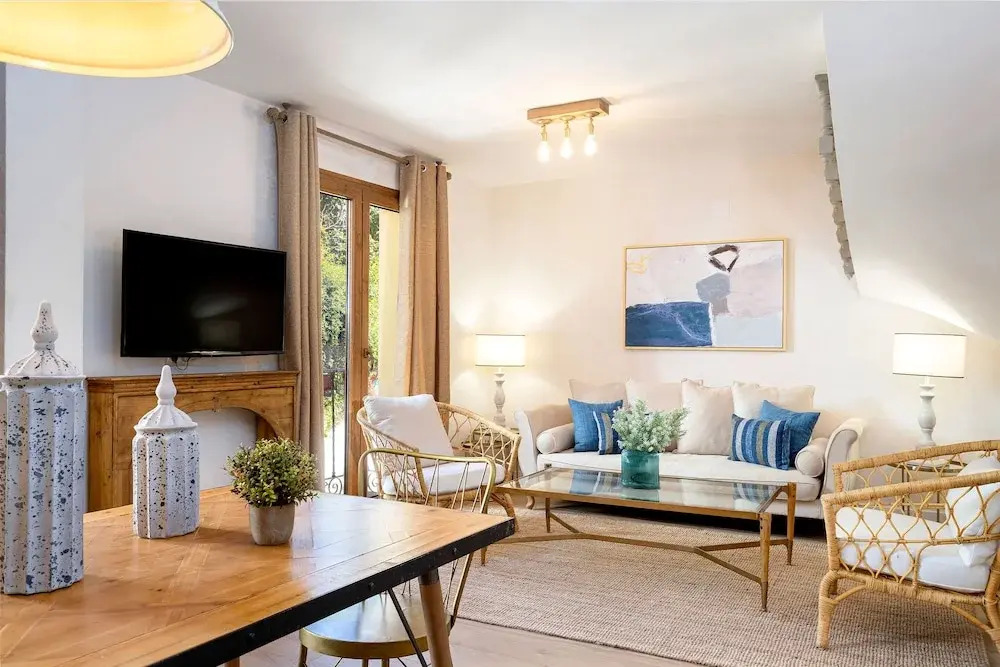 Cozy House with a Terrace Located in the Albaicín. Alhacaba