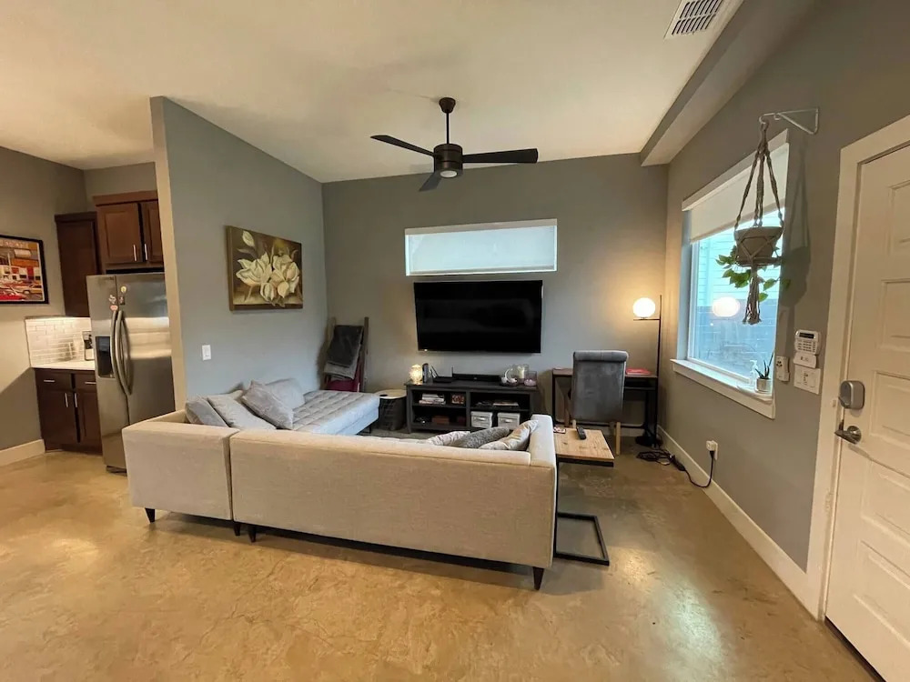 Modern Home In North-central Austin