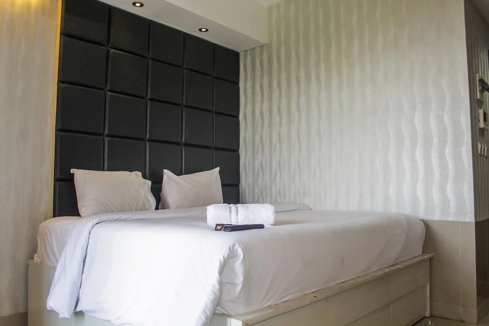 Simply Look Studio at Atria Residences Gading Serpong Apartment By Travelio