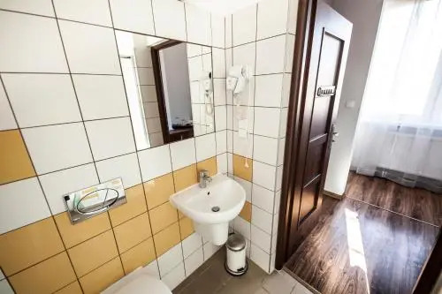 Lunette Apartments