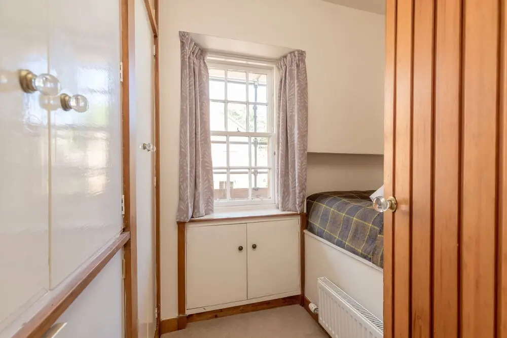 Altido Charming mews flat near the Dean Bridge