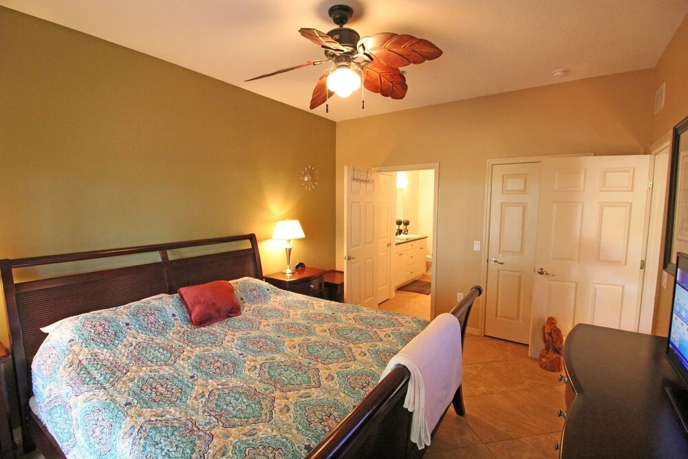 Luxurious 2 Bedroom03 - Close To Wedding Venue Apts by RedAwning