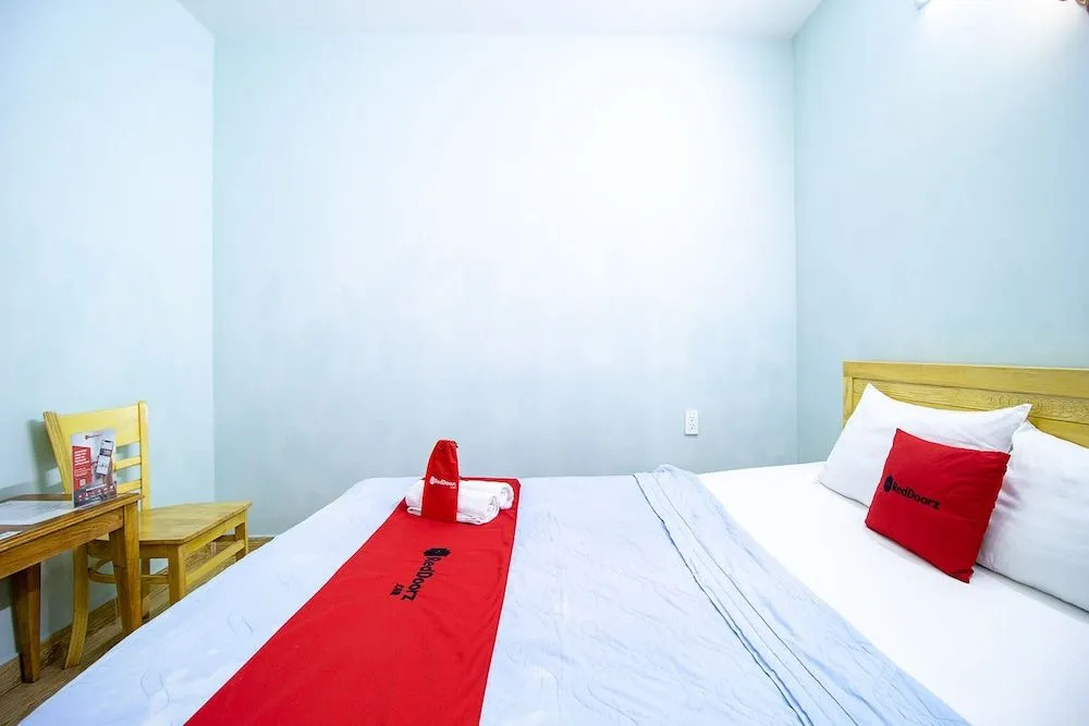 RedDoorz near Saigon Hi-Tech Park