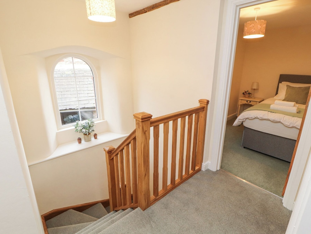 1 Brookside