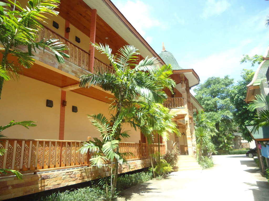 Coconut Beach Resort, Koh Chang