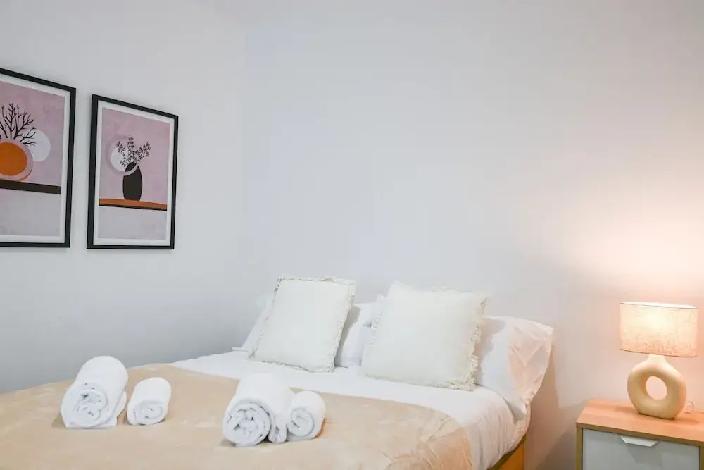 M Sen1692 Amplio Apartamento con Balc n en Calle