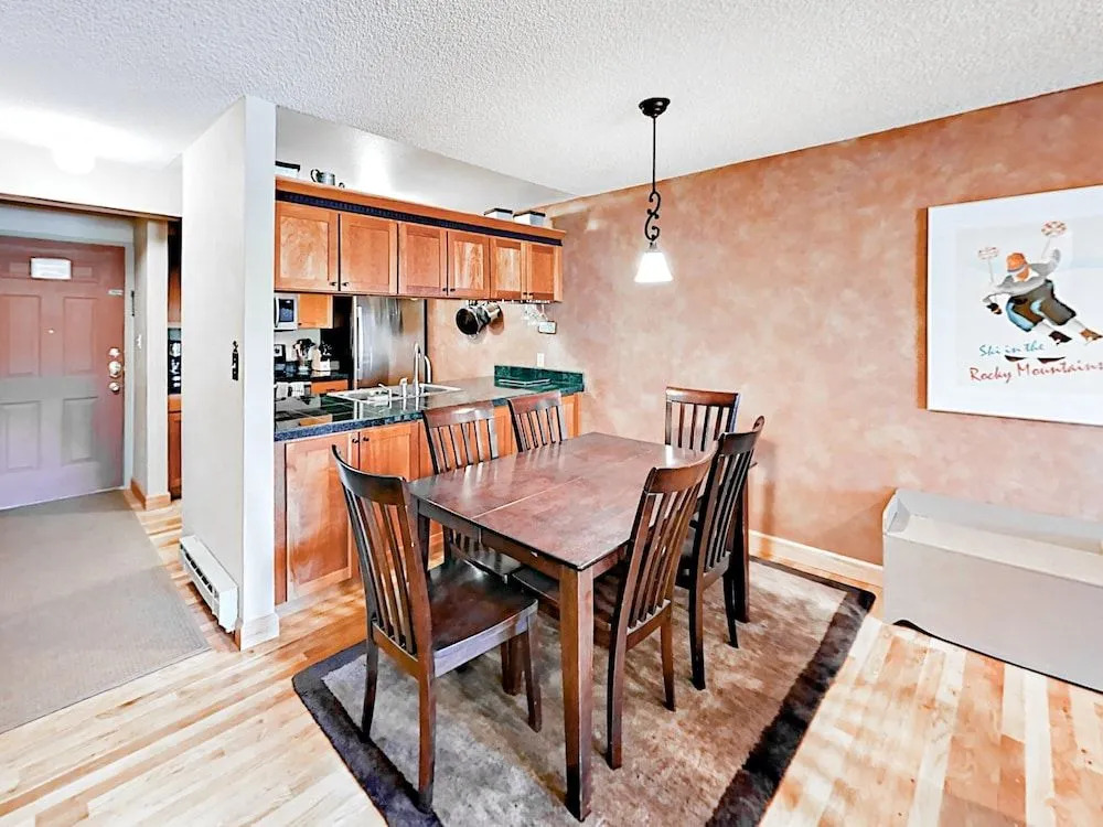 1001 Grandview Drive Condo Unit B22