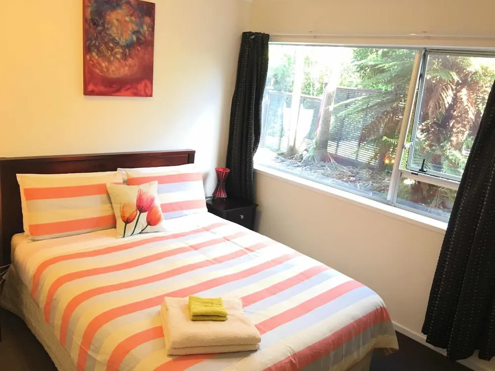 2 BR appartment on Park Hill