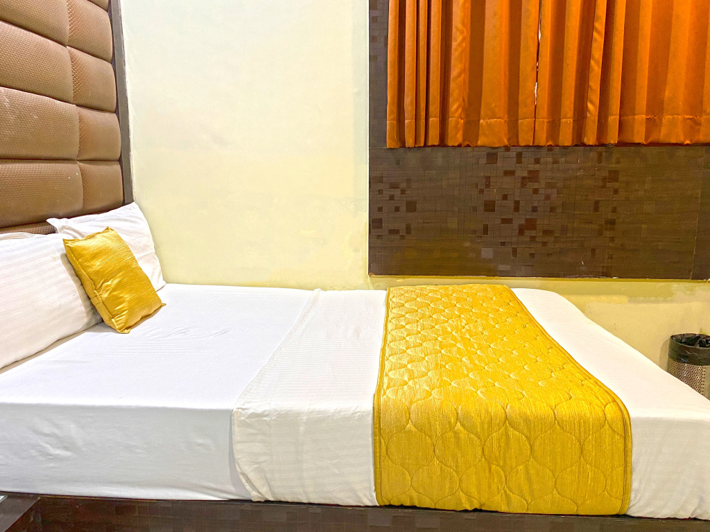 Hotel Karishma Dadar