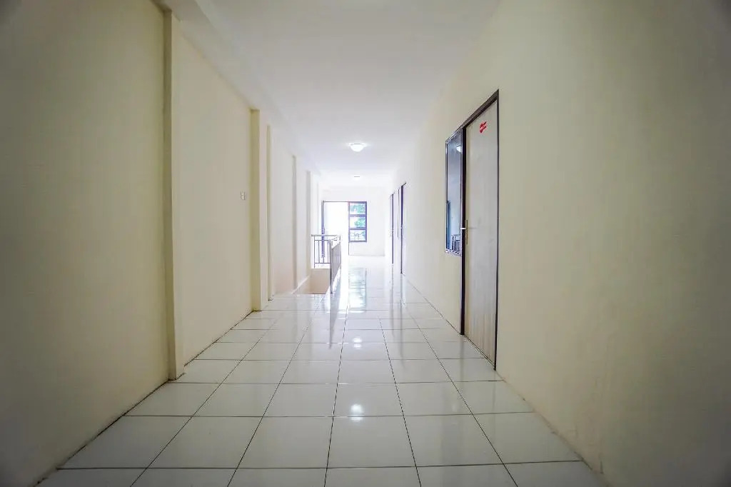 Super OYO 1838 COZY Home