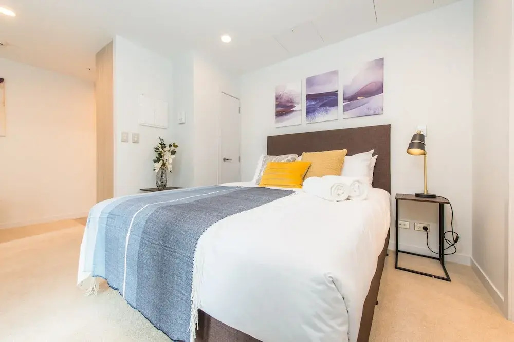Ehome - Brand New Stunning Apartment Stay Beside Skytower