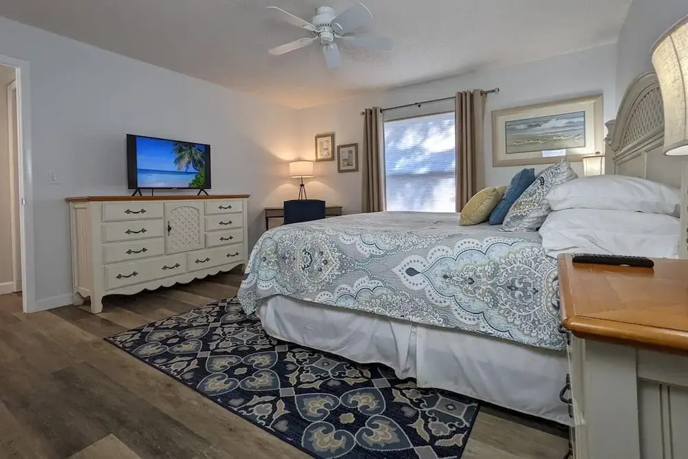 Sea Club #44 - Coral Reef Retreat