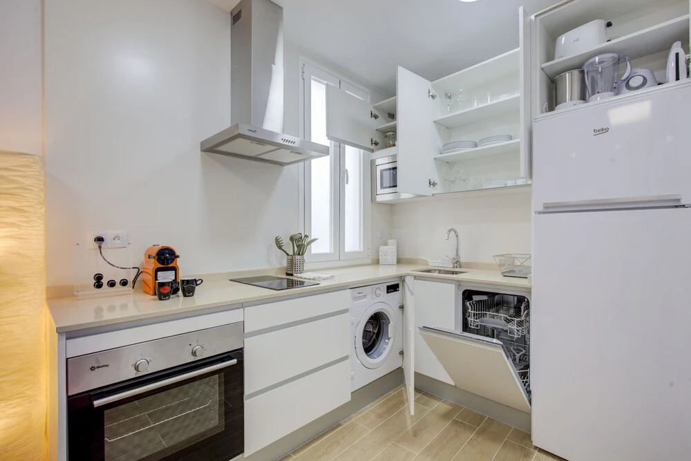 Cozy Apartment in Conde Duque