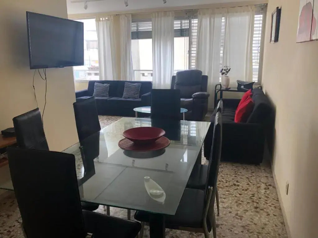 Apartamento Apolo, Depto 201 sobre Gorlero