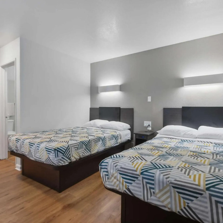Motel 6-Normal, IL - Bloomington Area