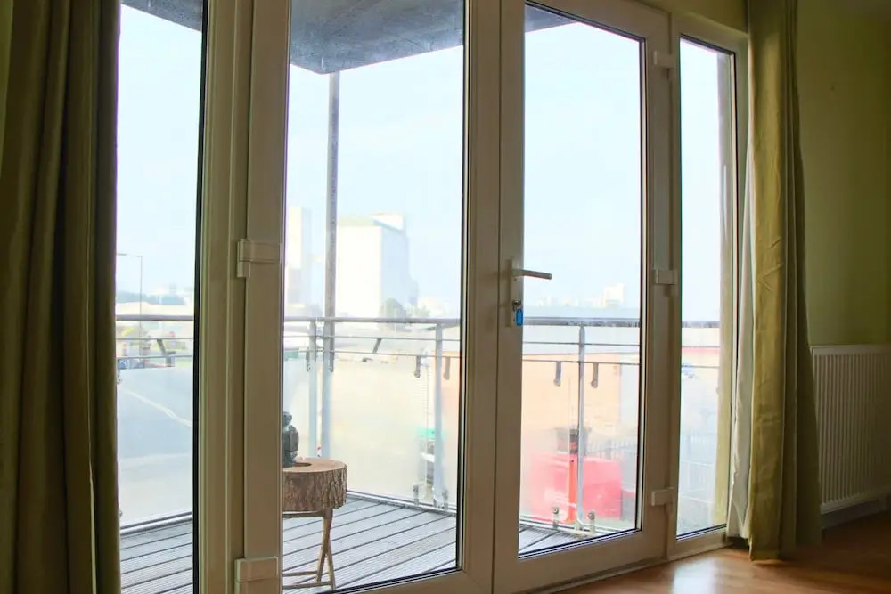 Modern 3 Bedroom Property Near Edinburgh Harbour