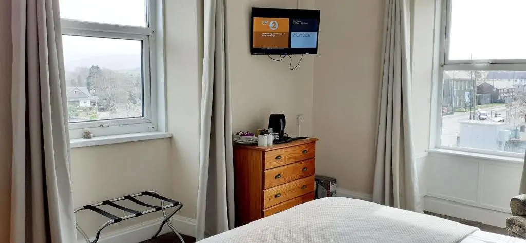 Queens Rooms