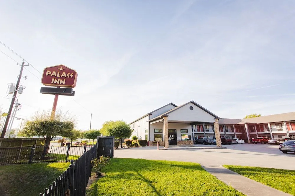 Palace Inn and Suites Baytown
